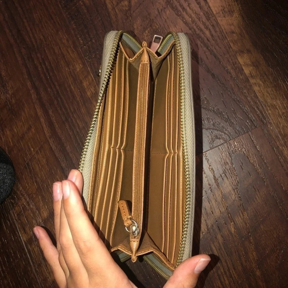 Fossil Wallet ✨ - Picture 4 of 4